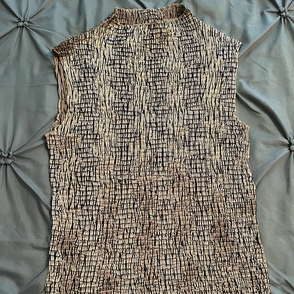 Plisse Tops - Plisse stretchy mock turtleneck sleeveless top